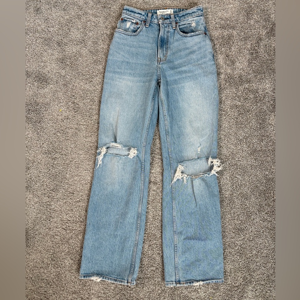 Abercrombie 90s Relaxed 25 0R Curve Love Medium Destroy Straight Denim